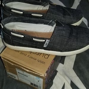 Toms kids shoes